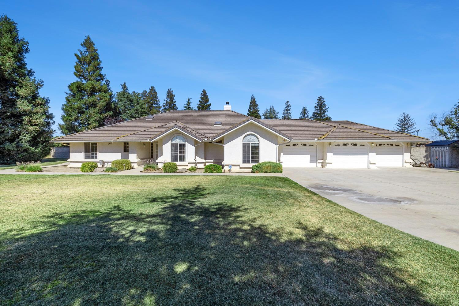 16673 La Canada Road Madera, CA 93636 - Photo 3 of 73