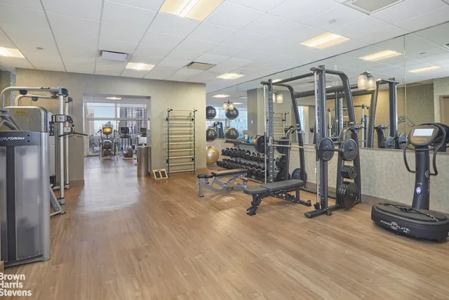 $4,300,000 | 230 West 56th Street, Unit 57C | Theater District