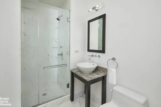 $4,300,000 | 230 West 56th Street, Unit 57C | Theater District