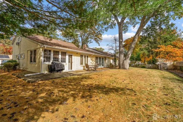 $610,000 | 131 Woodland Road, Piscataway, NJ 08854