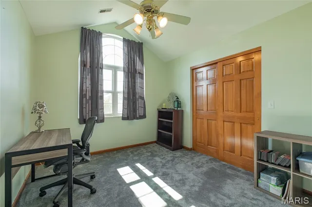 $340,000 | 912 Oakridge Drive, Maryville, IL 62062