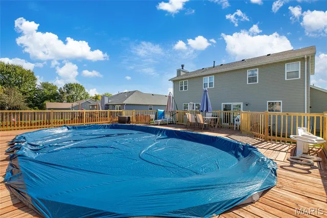 $340,000 | 912 Oakridge Drive, Maryville, IL 62062