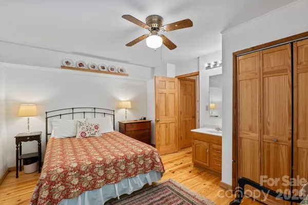 $950,000 | 150 Avondale Ridge Road, Asheville, NC 28803