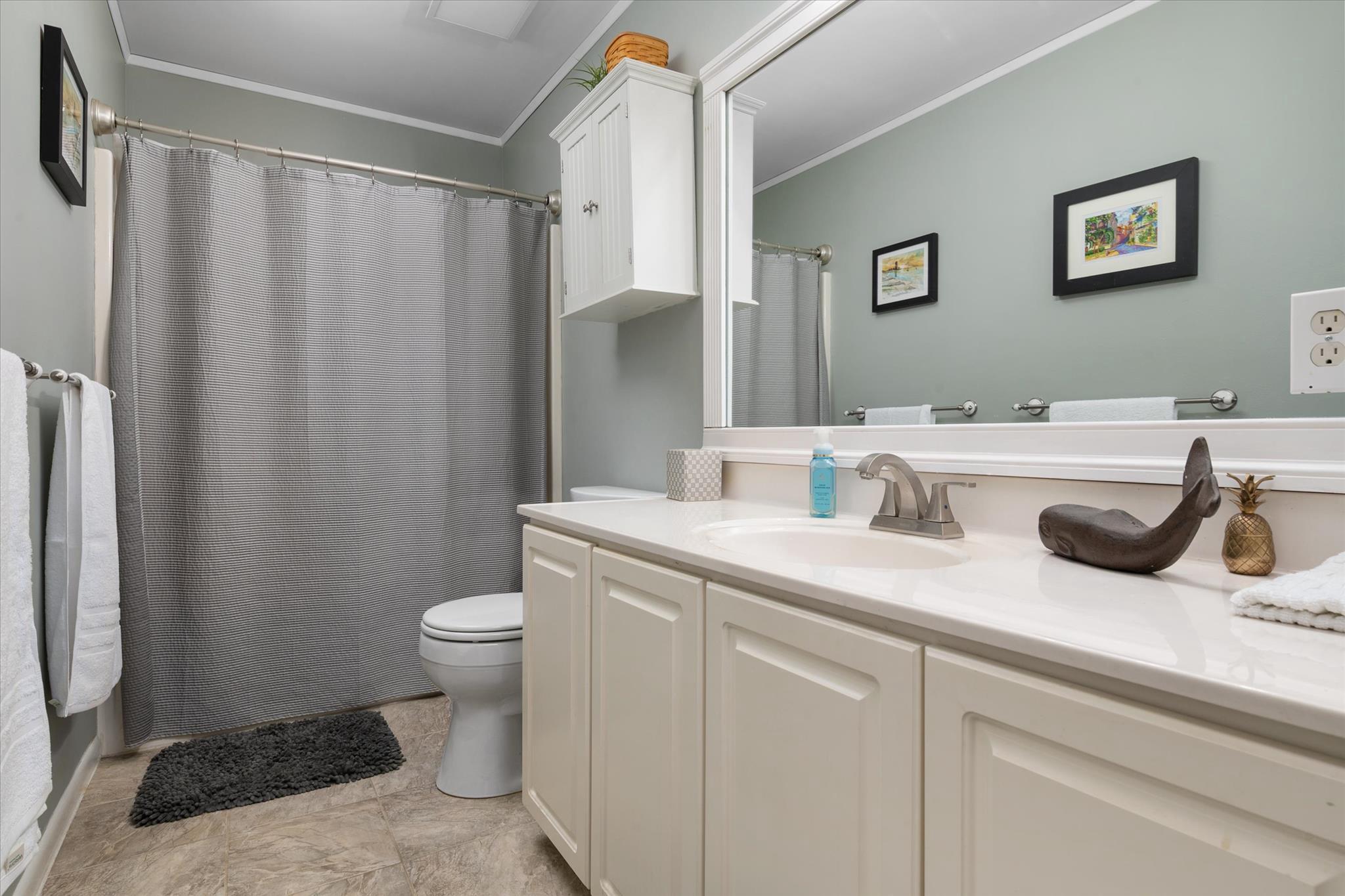 1876 Severn Grove Road Annapolis, MD 21401 - Photo 14 of 36 2nd Full Bathroom