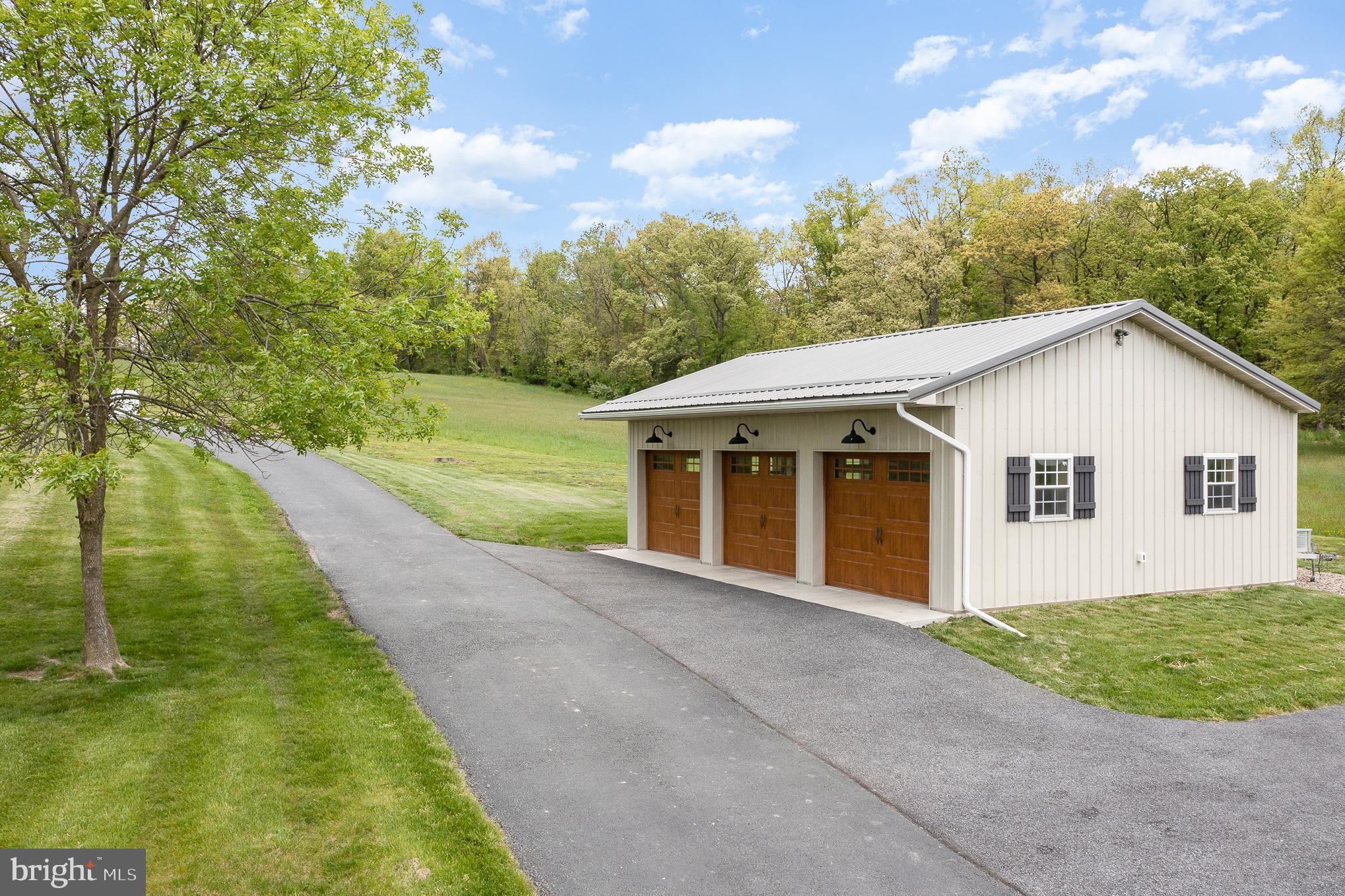 161 Locust Grove Road Dillsburg, PA 17019 - Photo 8 of 54 Gallery Image 8