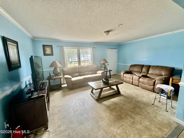 $375,000 | 102 Earl Avenue, Beaufort, NC 28516