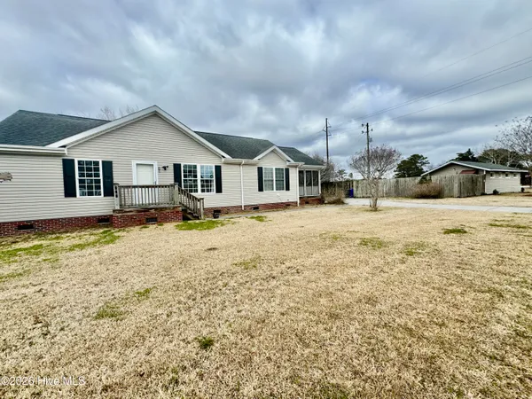 $375,000 | 102 Earl Avenue, Beaufort, NC 28516