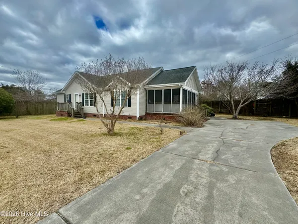 $375,000 | 102 Earl Avenue, Beaufort, NC 28516