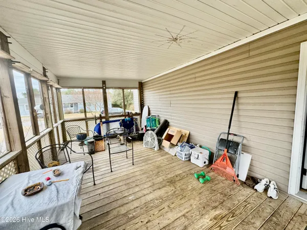 $375,000 | 102 Earl Avenue, Beaufort, NC 28516