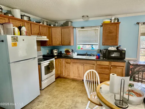 $375,000 | 102 Earl Avenue, Beaufort, NC 28516