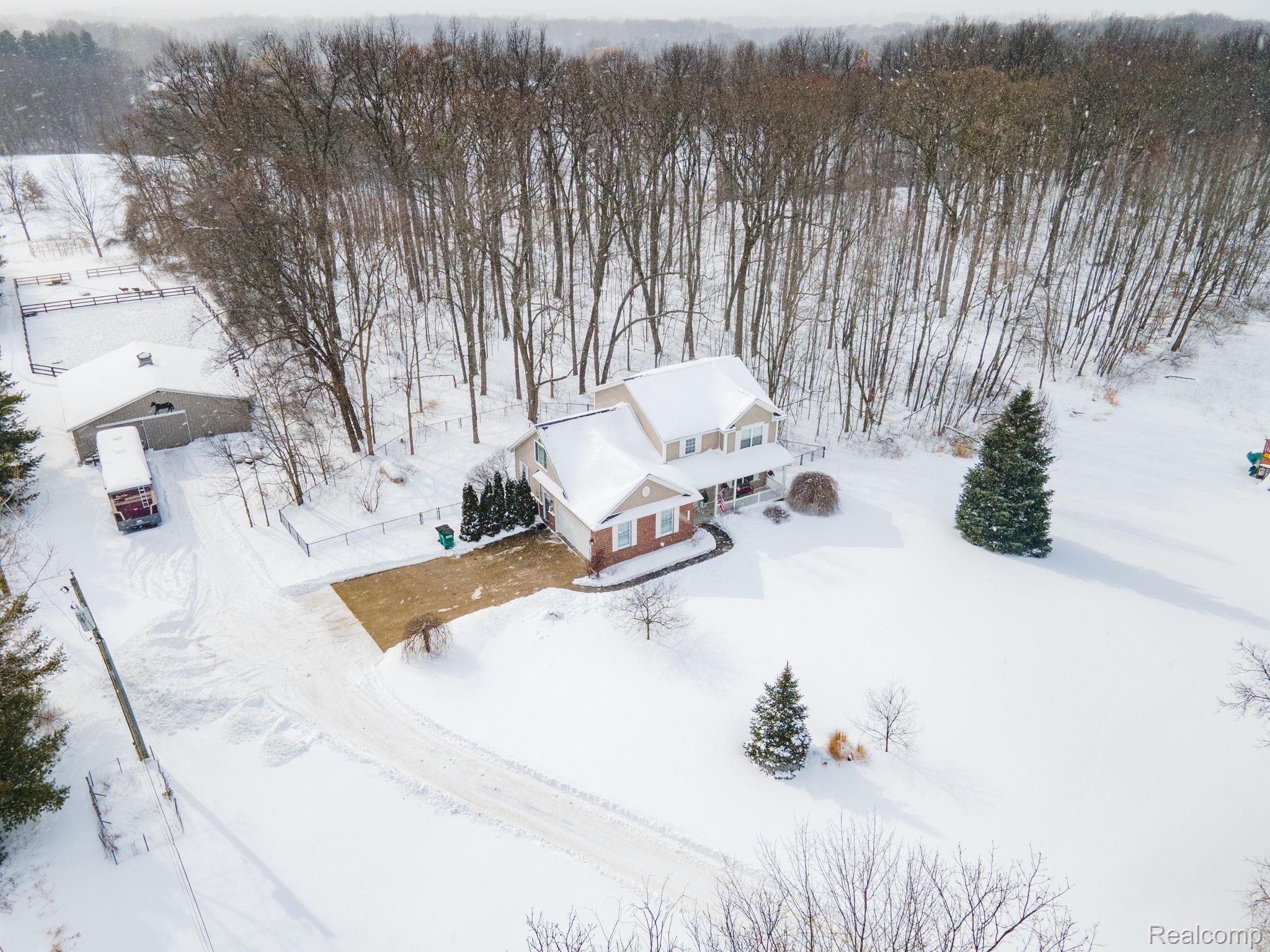 11113 Rattalee Lake Road Davisburg, MI 48350 - Photo 38 of 47 40-web-or-mls-11113 Rattalee Lake Rd-40.jpg