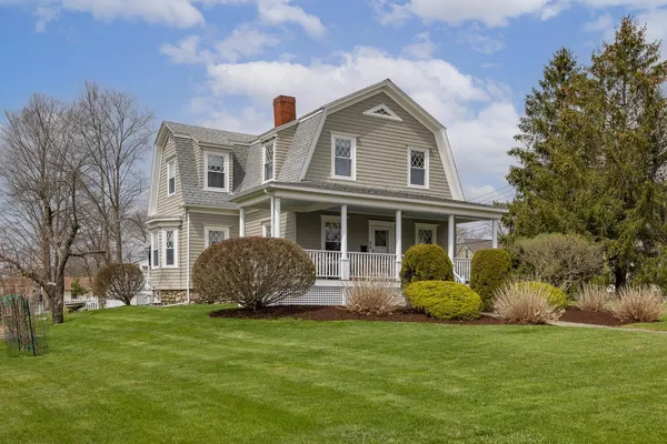 $899,900 | 46 Mill Road, Hampton, NH 03842