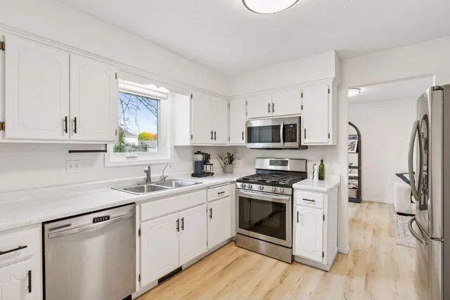 $480,000 | 15220 47th Avenue North, Plymouth, MN 55446