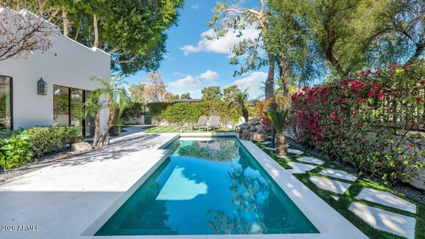 $7,995 | 6198 North 28th Place, Phoenix, AZ 85016