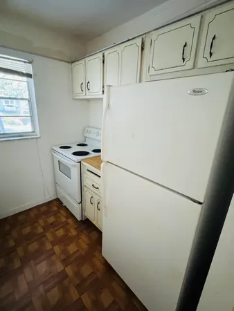 $1,500 | 606 South C Street, Unit 105, Lake Worth Beach, FL 33460