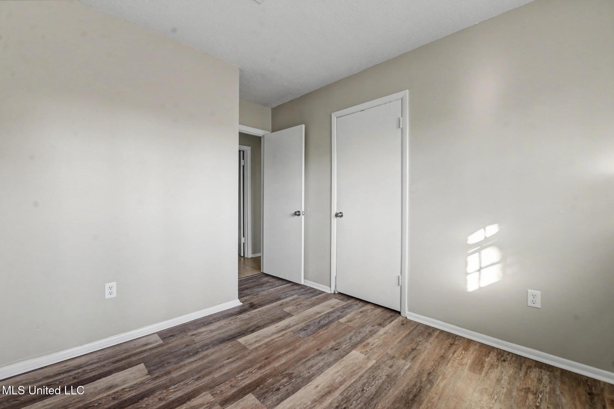 13101 Dedeaux Road Gulfport, MS 39503 - Photo 16 of 22 016