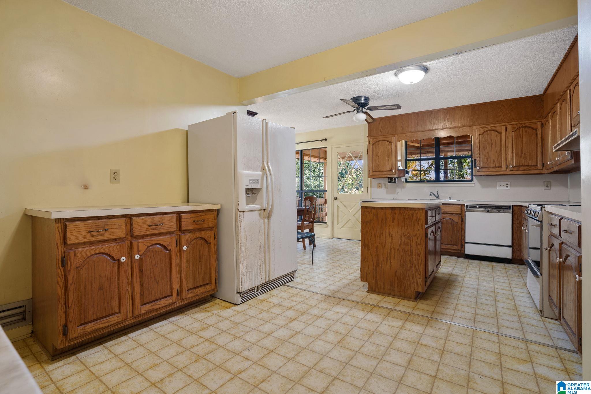 2815 Carlisle Road Birmingham, AL 35213 - Photo 8 of 29