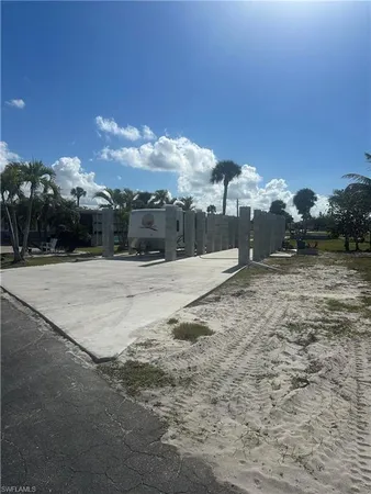$89,999 | 13641 Knot Drive, Fort Myers, FL 33908