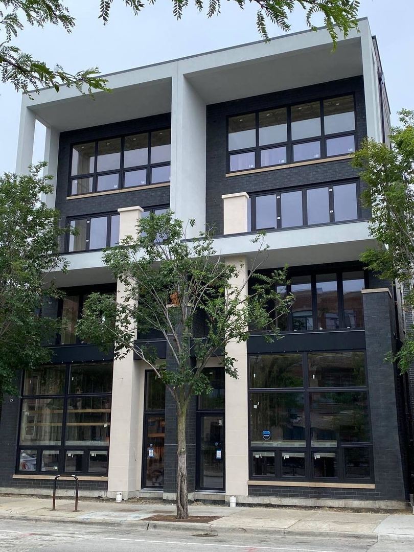 4647 North Clark Street, Unit 2 Chicago, IL 60640 - Photo 1 of 10 a house view with a outdoor space