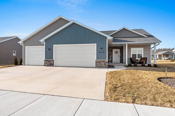 $559,900 | 2950 East Turquoise Lane, Appleton, WI 54913