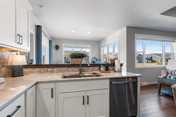 $559,900 | 2950 East Turquoise Lane, Appleton, WI 54913