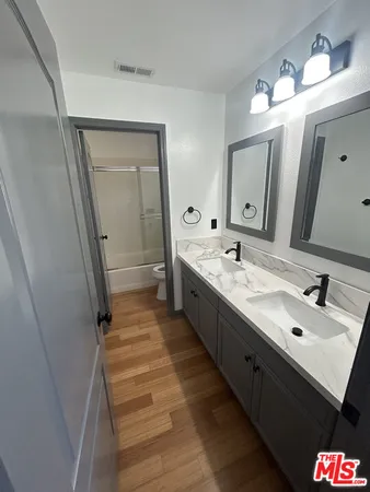 $5,000 | 3630 Medici Lane, Inglewood, CA 90305