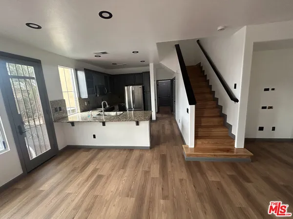 $5,000 | 3630 Medici Lane, Inglewood, CA 90305