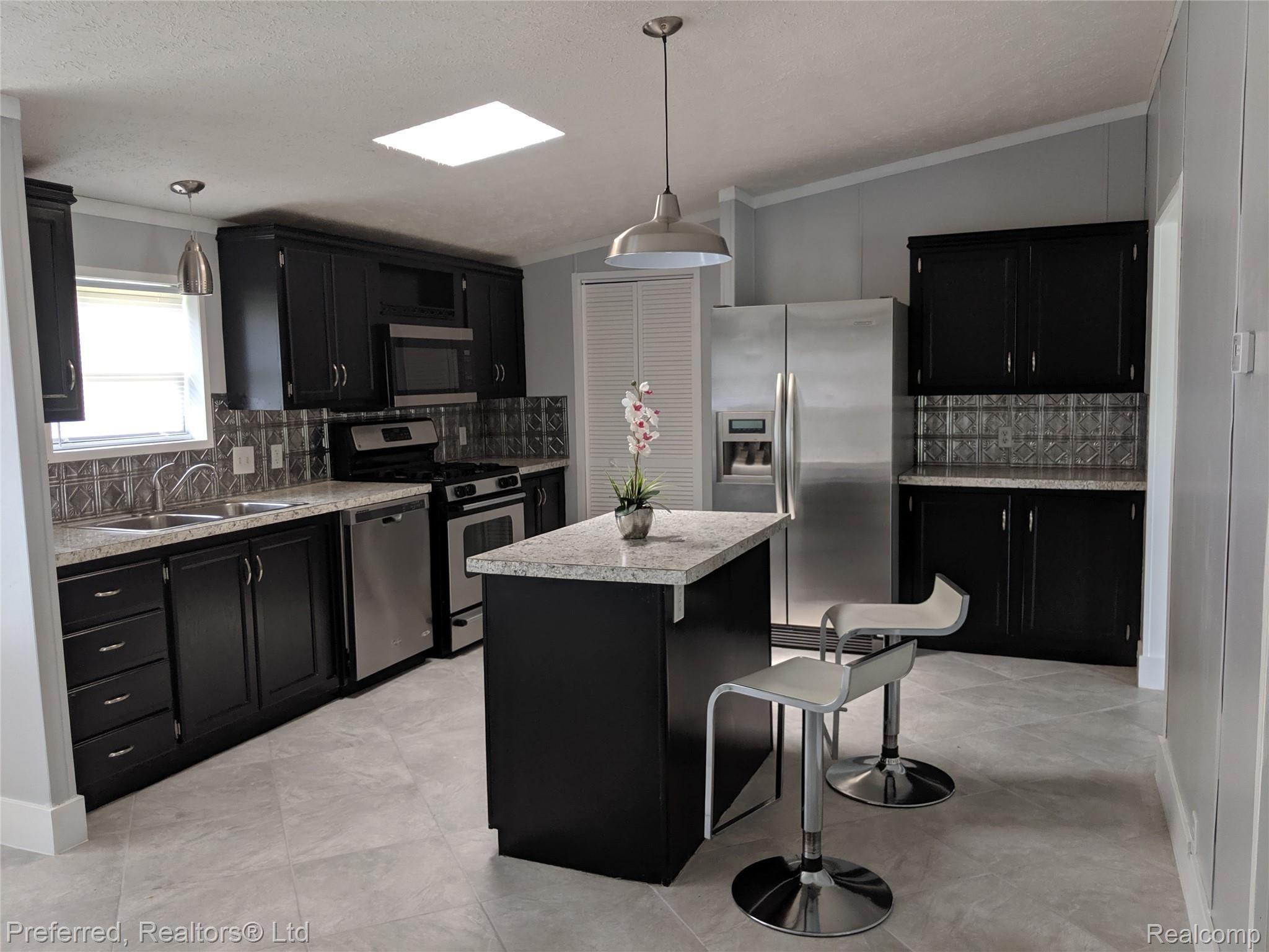 3502 Moore Street Inkster, MI 48141 - Photo 4 of 5 IMG_20190729_144625.jpg
