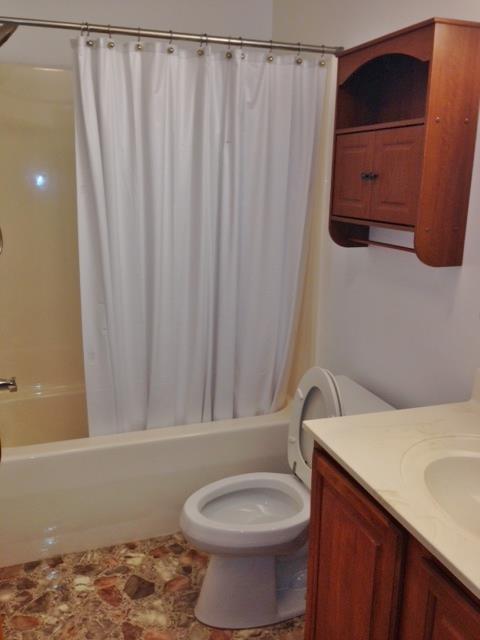 100 Kangaroo Ridge Road Byrdstown, TN 38549 - Photo 12 of 26 Full bath downstairs