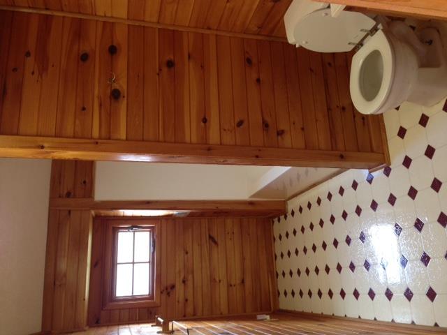 100 Kangaroo Ridge Road Byrdstown, TN 38549 - Photo 16 of 26 Full bath upstairs