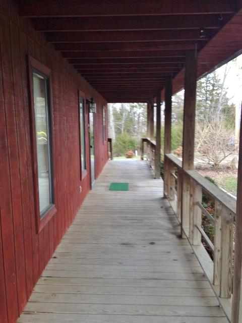 100 Kangaroo Ridge Road Byrdstown, TN 38549 - Photo 17 of 26 Front porch