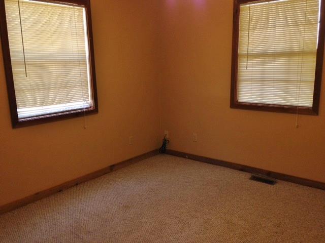 100 Kangaroo Ridge Road Byrdstown, TN 38549 - Photo 6 of 26 Bedroom 1 downstairs