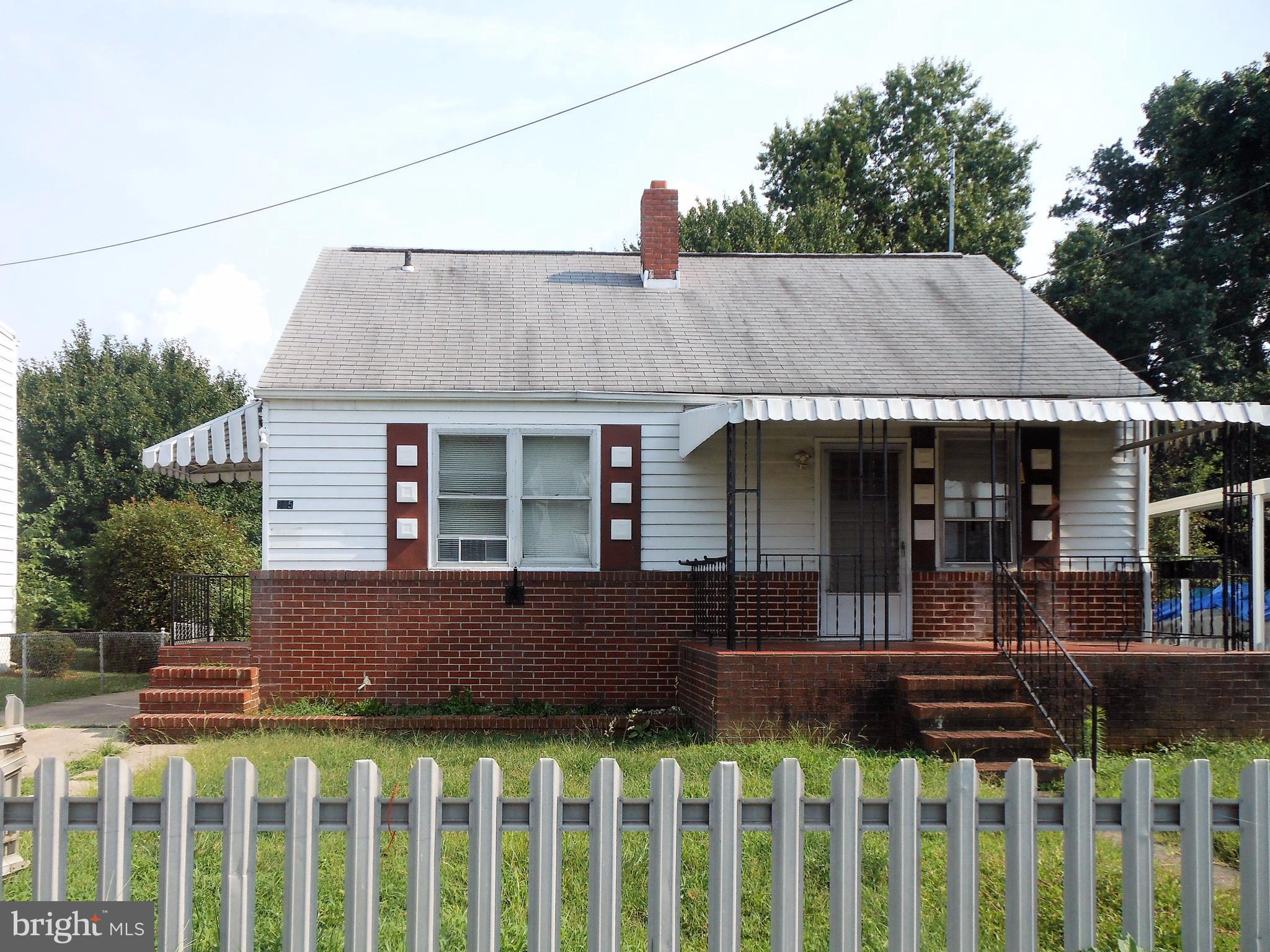 Exterior (Front)