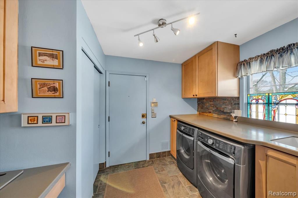 5815 Beechview Drive Rochester, MI 48306 - Photo 21 of 63 Gallery Image 21