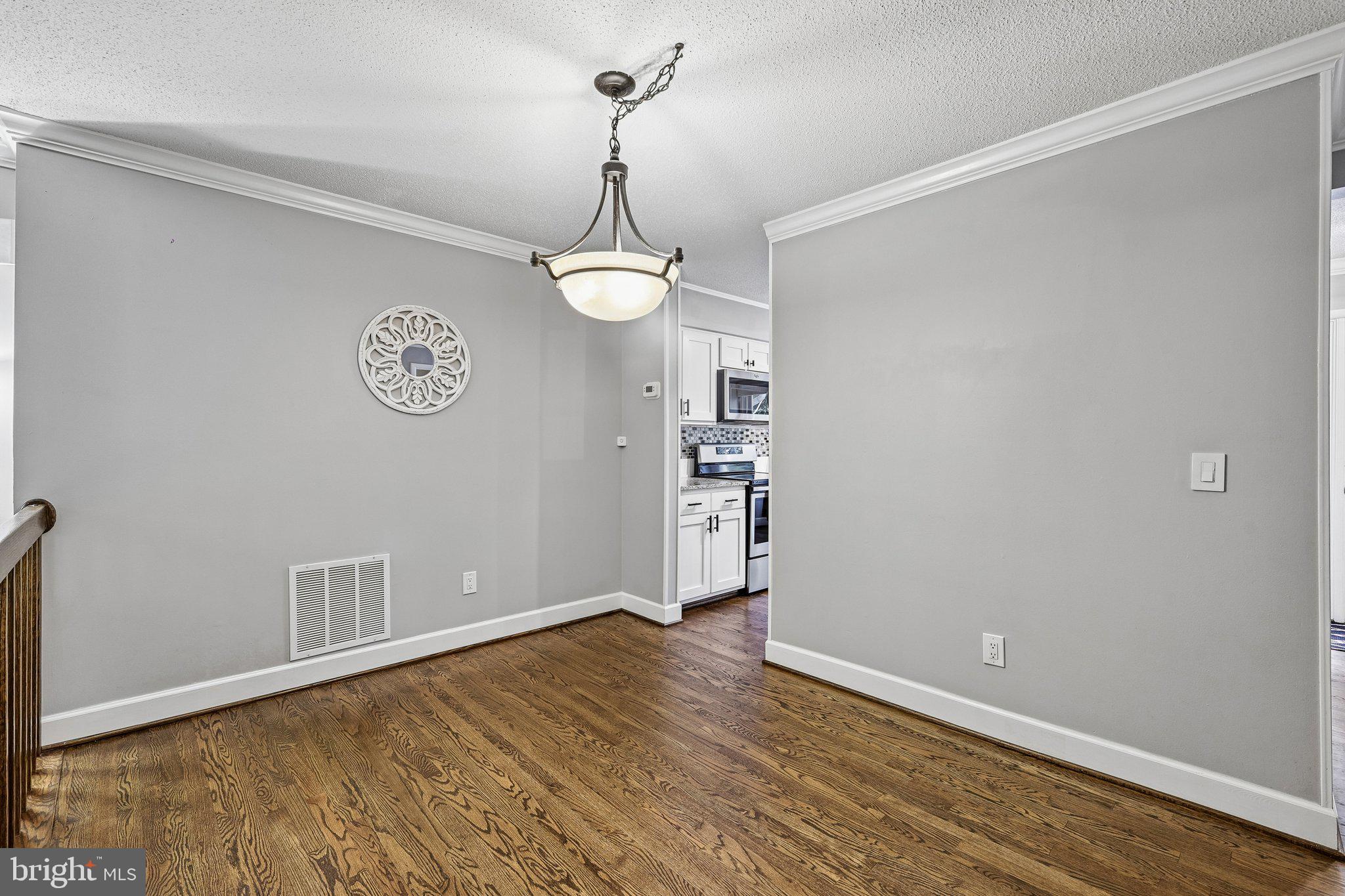 1432 Newport Spring Court Reston, VA 20194 - Photo 41 of 42 Gallery Image 41