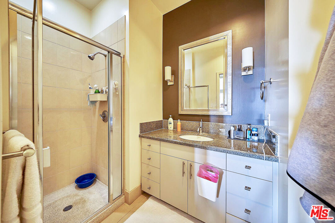 3810 Wilshire Boulevard, Unit 1508 Los Angeles, CA 90010 - Photo 13 of 16