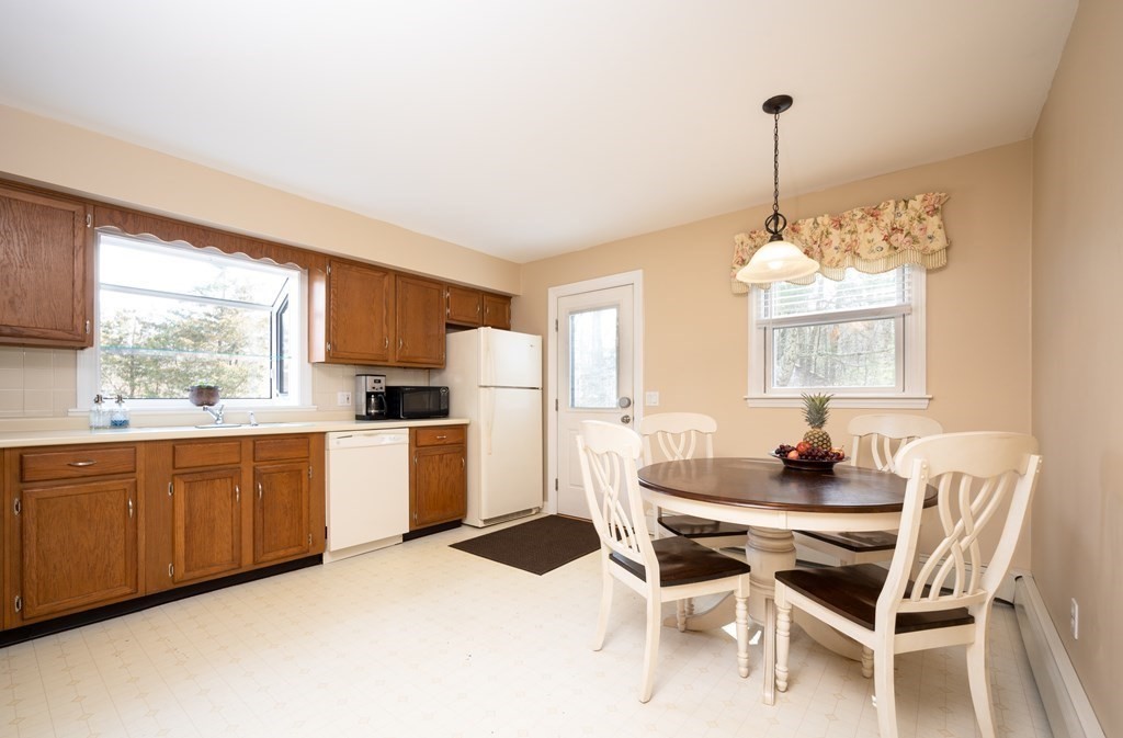 50 Burgess Avenue Rochester, MA 02770 - Photo 6 of 22 Gallery Image 6