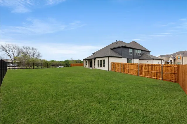 $689,950 | 932 Pilatus Lane, Fate, TX 75087