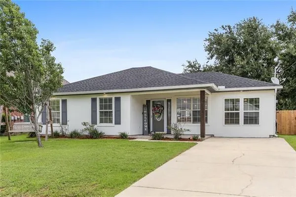 $2,450 | 668 Gardenia Street, Laplace, LA 70068
