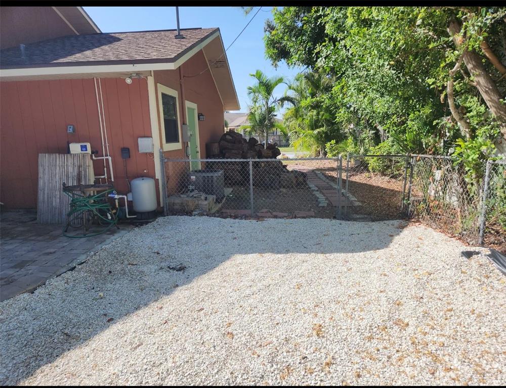 1276 Redstart Road Venice, FL 34293 - Photo 21 of 25