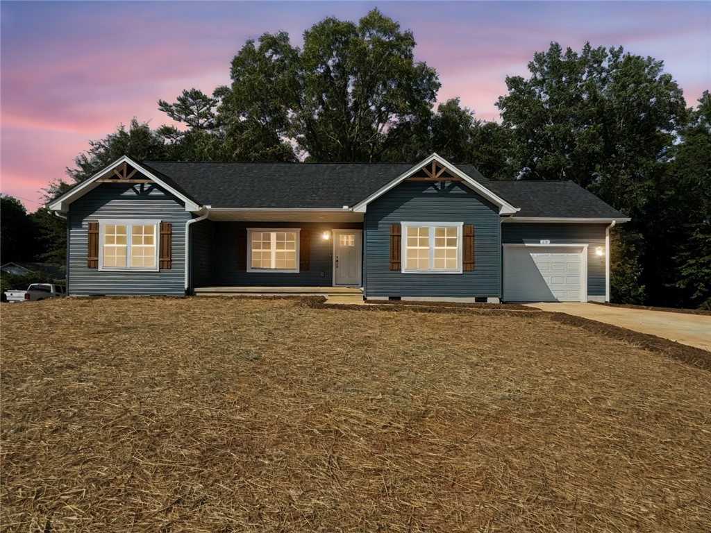325 Code Circle Seneca, SC 29678 - Photo 1 of 36 Gallery Image 1