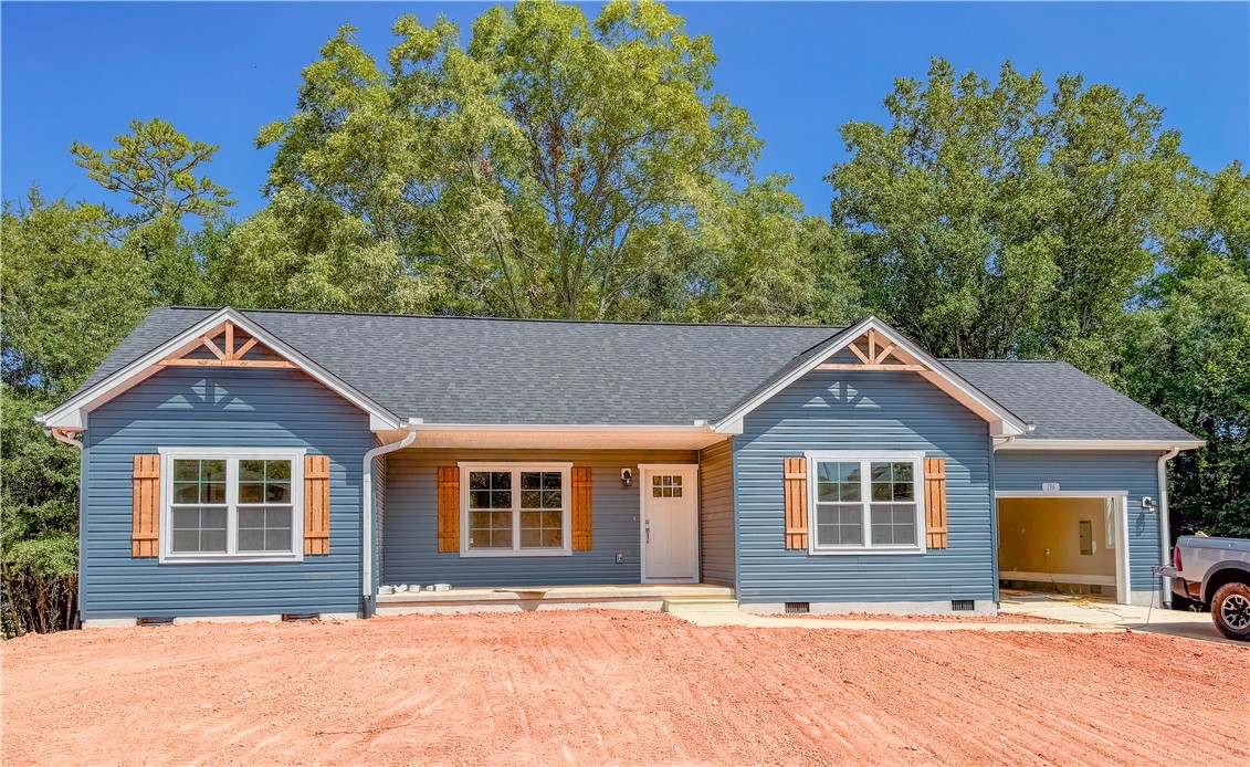 325 Code Circle Seneca, SC 29678 - Photo 2 of 36 Gallery Image 2