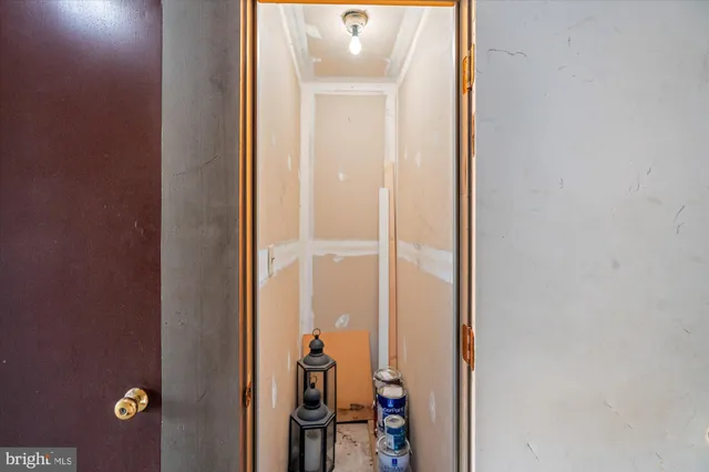 $2,400 | 5600 Willoughby Newton Drive, Unit 12, Centreville, VA 20120