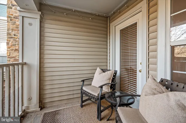 $2,400 | 5600 Willoughby Newton Drive, Unit 12, Centreville, VA 20120