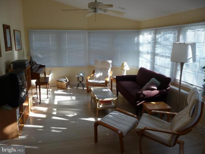 7823 Custer Road Bethesda, MD 20814 - Photo 6 of 11 Sunroom