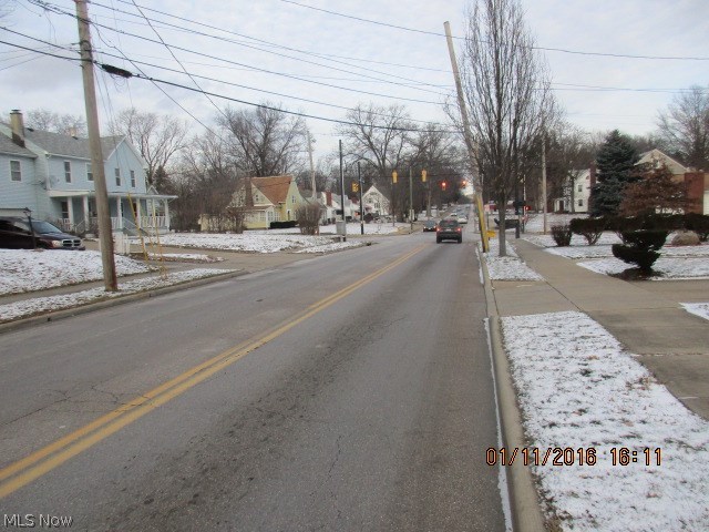 805 Diagonal Road Akron, OH 44320 - Photo 3 of 4