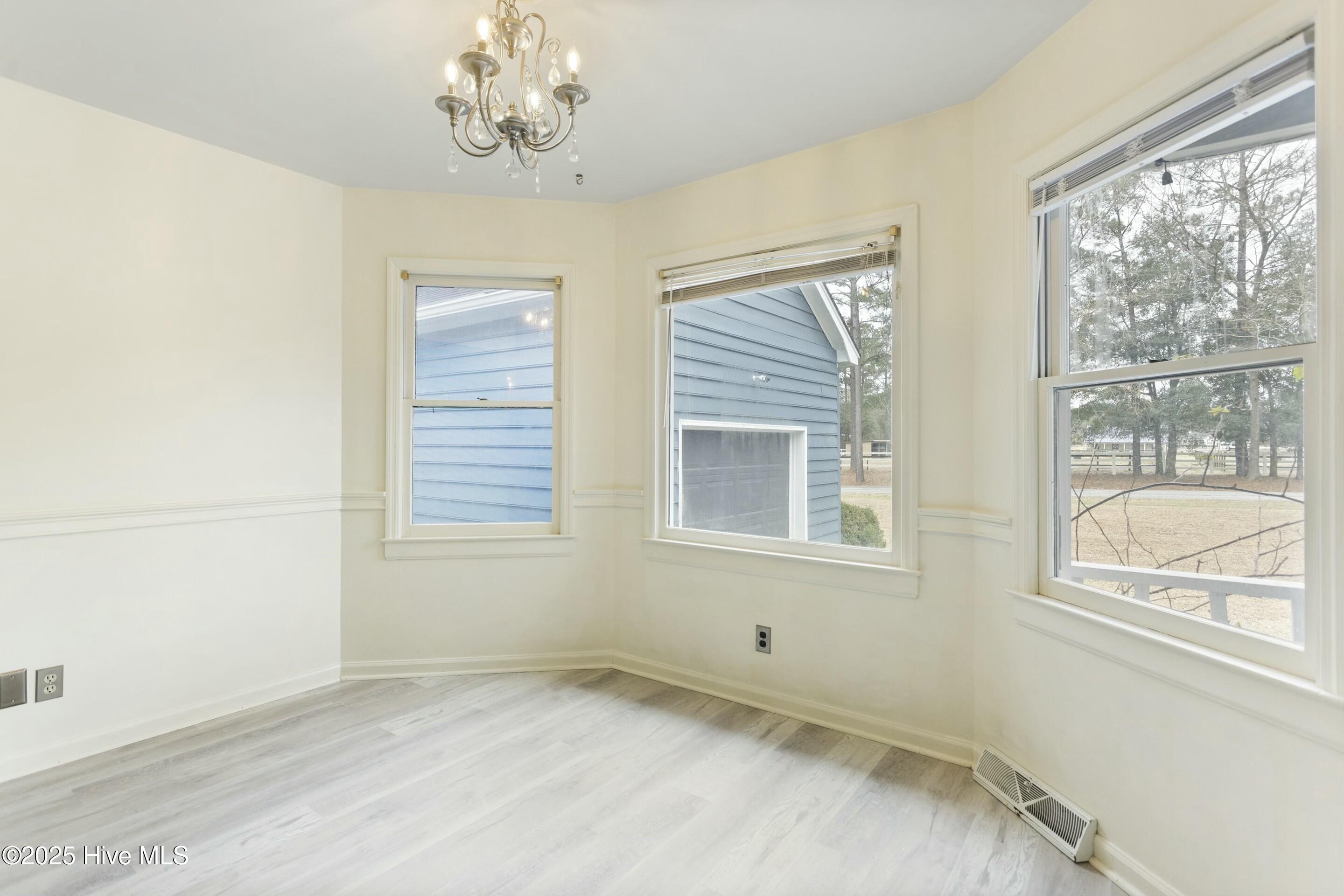 110 Brookgreen Road Castle Hayne, NC 28429 - Photo 11 of 48 dining area