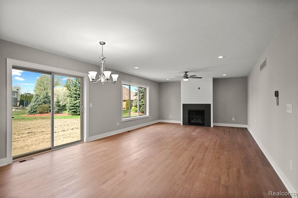 52163 Maple Court Chesterfield, MI 48047 - Photo 12 of 41