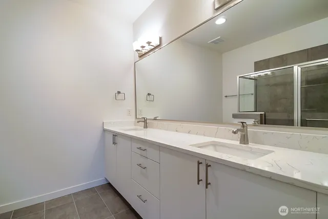 $3,600 | 15723 Northeast 14th Terrace, Unit 2701, Bellevue, WA 98008