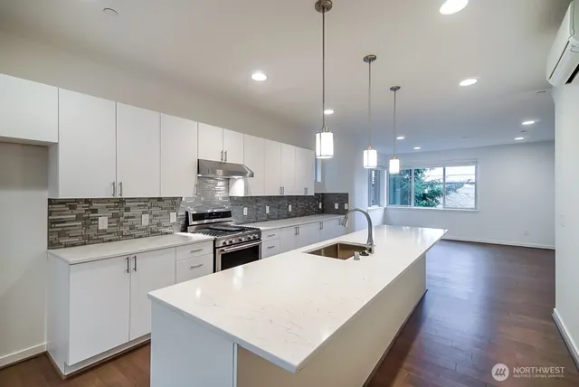 $3,600 | 15723 Northeast 14th Terrace, Unit 2701, Bellevue, WA 98008